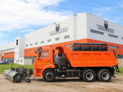 МКДУ-2 комбинированная дорожная машина
